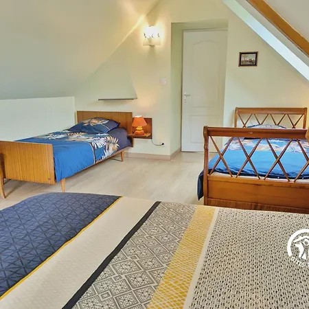 度假居 De Montgiroux, Jusqu'a 5-6 Personnes *