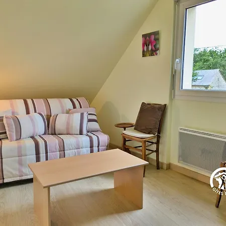 De Montgiroux, Jusqu'a 5-6 Personnes Alexain