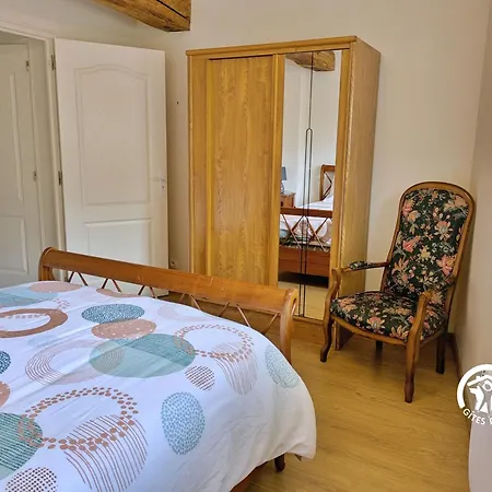 度假居 De Montgiroux, Jusqu'a 5-6 Personnes *