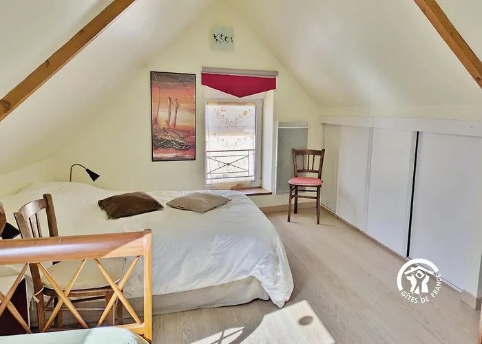 De Montgiroux, Jusqu'a 5-6 Personnes Holiday home *