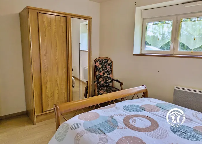 De Montgiroux, Jusqu'a 5-6 Personnes Holiday home *