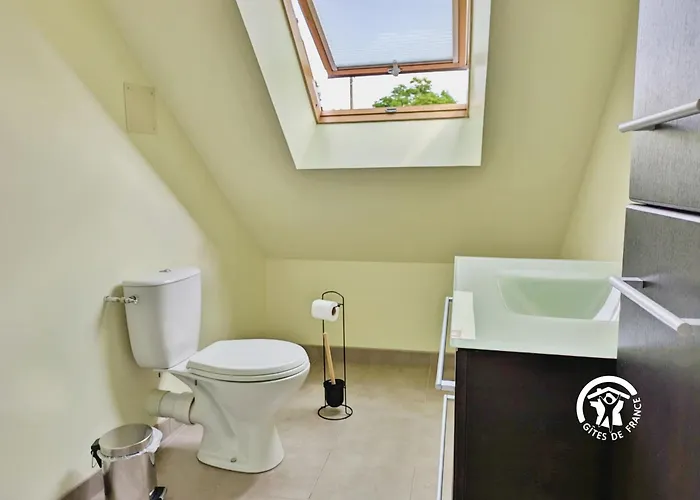 De Montgiroux, Jusqu'a 5-6 Personnes Holiday home