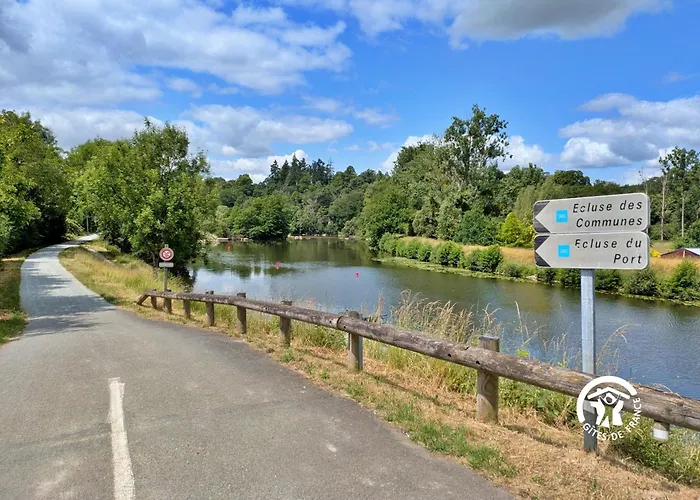 De Montgiroux, Jusqu'a 5-6 Personnes Holiday home Alexain