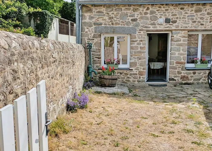 De Montgiroux, Jusqu'a 5-6 Personnes Holiday home