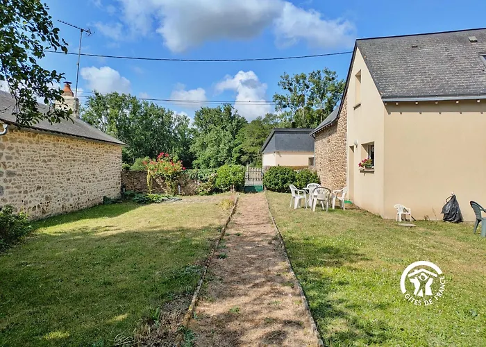 Holiday home De Montgiroux, Jusqu'a 5-6 Personnes Alexain